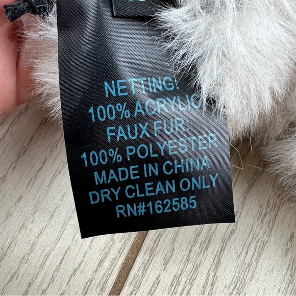 Jocelyn Women's Mandy Faux Fur Fingerless Knit Mittens OS Ivory Multi $55 - Picture 3 of 3